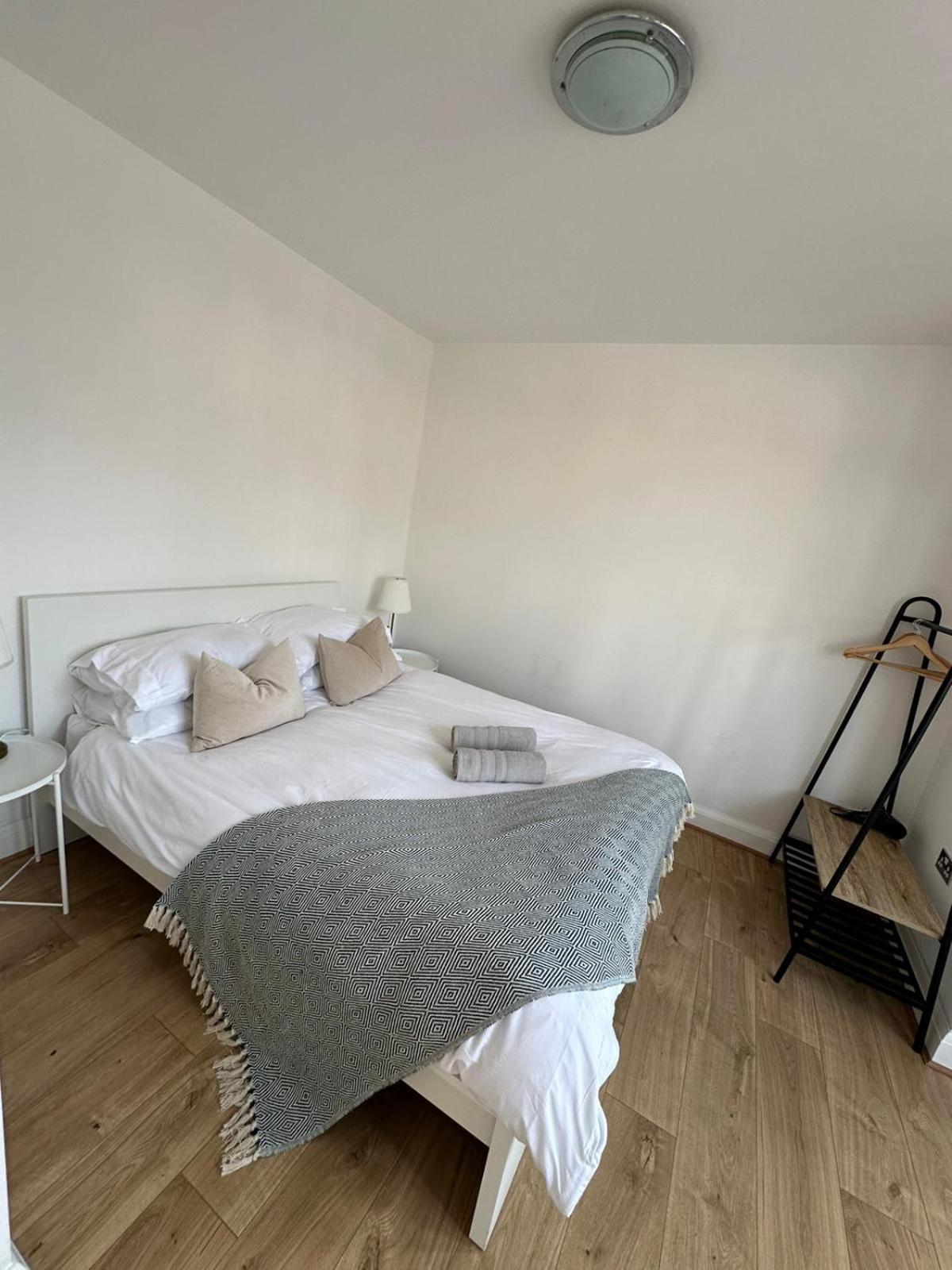 & Cozy 3br - High Chair - Free Parking Appartamento *